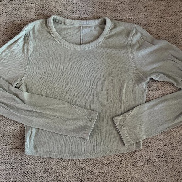 Lululemon Hold Tight Long Sleeve Cropped Tops (Pair) - Picture 5 of 6